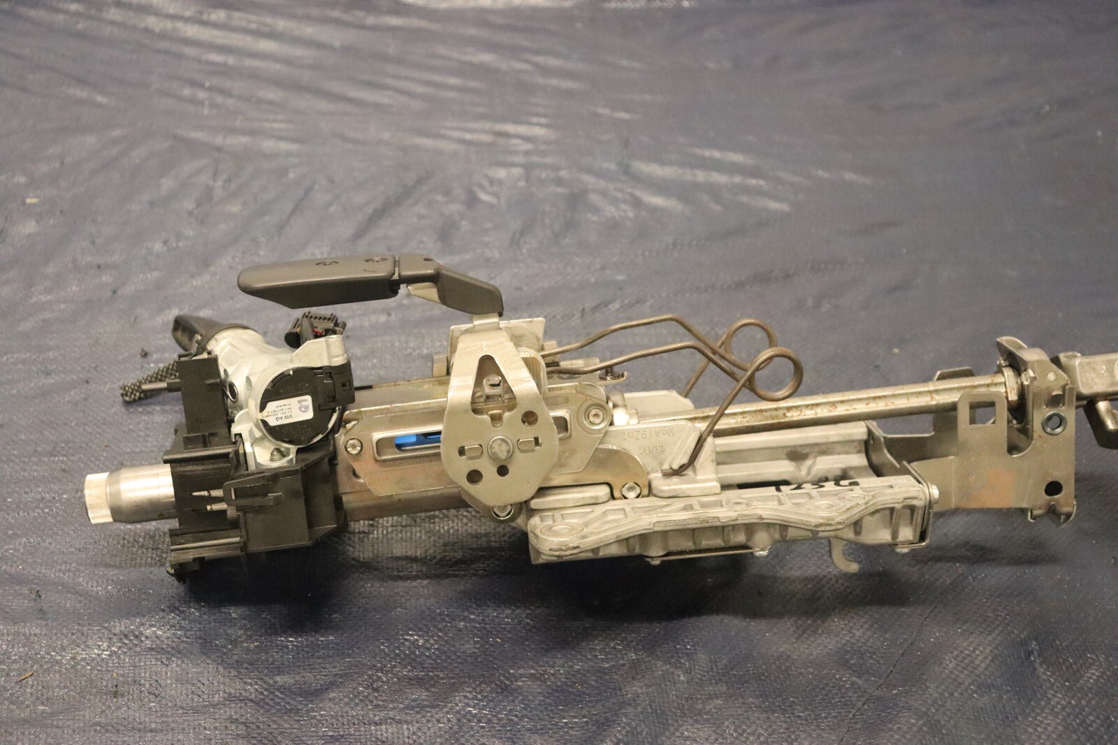 2012 AUDI R8 5.2 QUATTRO SPYDER V10 OEM STEERING COLUMN W INGITION & KEY #1256