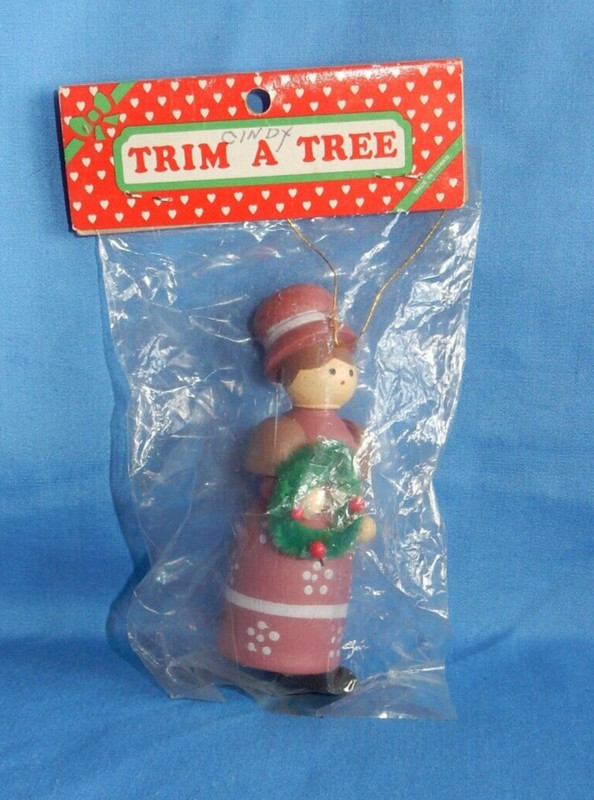 Vintage Trim A Tree Lady with Wreath Wooden Christmas Ornament in Package