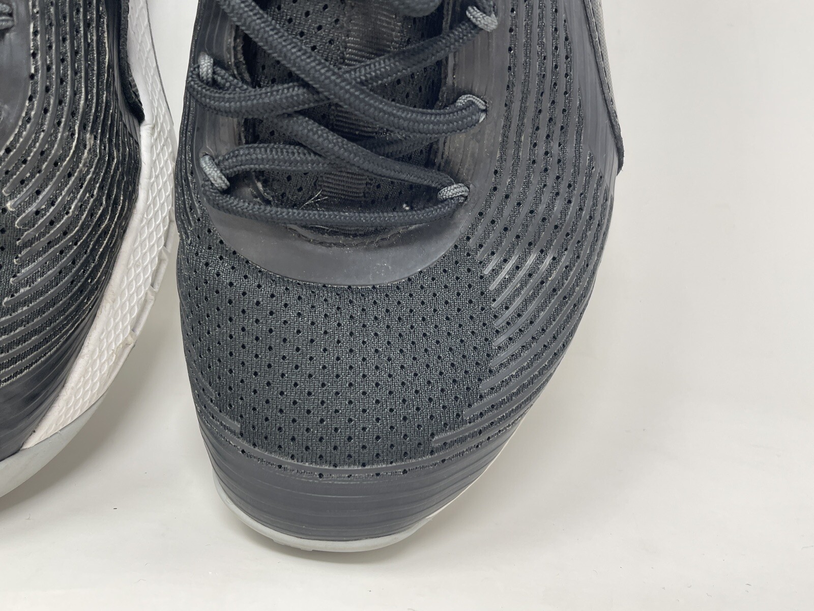 Under Armour UA Charged Commit Trainers Size 10.5 - image 11