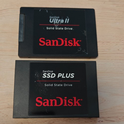SanDisk lot de 2 SSD interne 240 Go 2,5" SATA III (SDSSDHII-240G/SDSSDA-240G) 1
