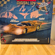 Carrera Digital 124 Adventskalender Lola T70 MkIII 1:24 20023942 Gold/Schwarz
