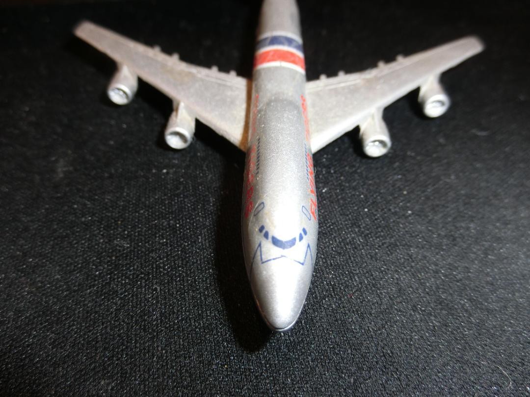 フライングタイガー　FLYING　TIGER　ボーイング747CE　飛行機　模型 Flying Tiger Boeing 747CE Airplane Model, Rare, 12x10.5cm