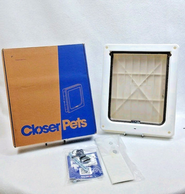 Dog Mate Multi-Insulation Pet Door Medium for Dogs/Cats NIOB Up to 18''
