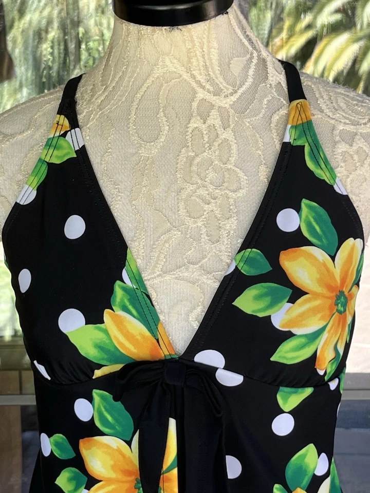 Tropical Honey Split Front 白色圆点与花朵三明治泳装上衣 12 码 — 第 2/4 张图片