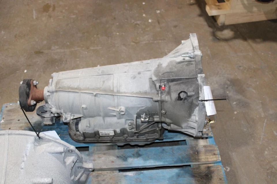 2010 Chevrolet Camaro Automatic Transmission A6SP RWD 108K Miles Used Foto 4 de 4