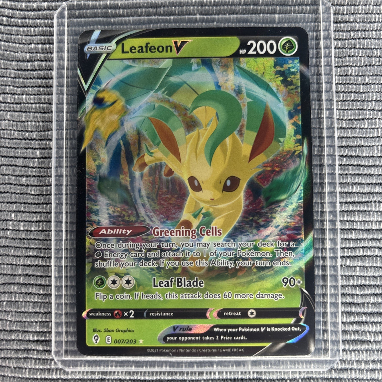 Leafeon V 007/203 Ultra Rare Evolving Skies NM/M Pokemon TCG
