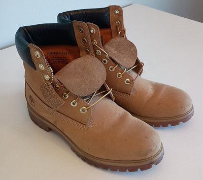 Timberland Premium 6-Inch Waterproof Boot In wheat Nubuck