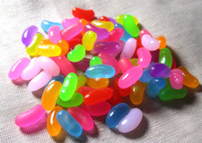 NEW LOT BAG OF COLORED REALISTIC PLASTIC JELLY BEANS 5/8th inch