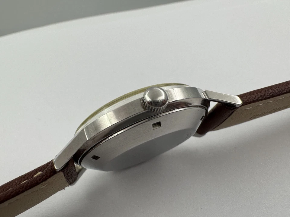 Vintage ZENITH Stellina Date Crosshair Pie Pan Dial Automatic Cal 2542PC - 34 mm - image 3 of 4