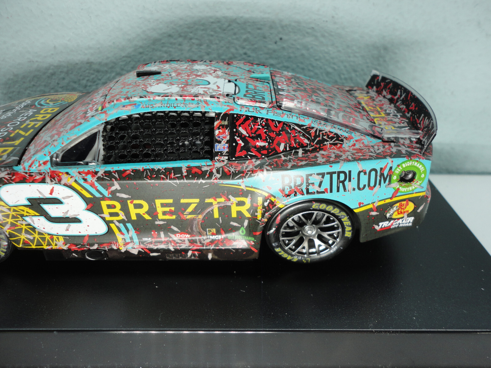 Picture 6 of 20