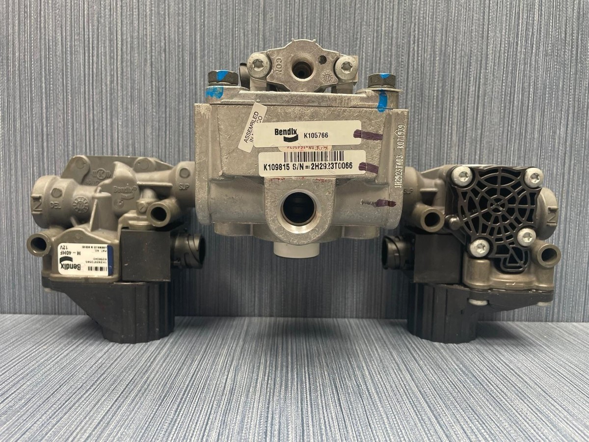 Bendix K109815 K105766 ATR-6 ABS Traction Relay Valve w 2 Bendix 