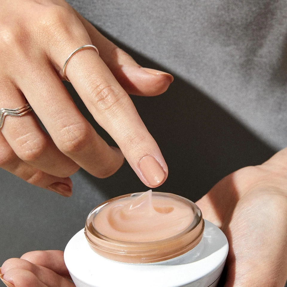 Corrector de arrugas avanzado Avon ANEW Clinical Revitalize & Reveal con AHA ~ SELLADO Foto 2 de 4