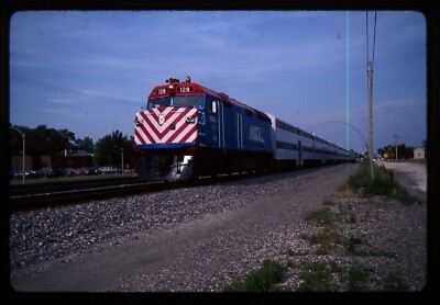 Eisenbahn Dia - Chicago Metra #128 F40PH Lokomotive 1990 IL Personenzug
