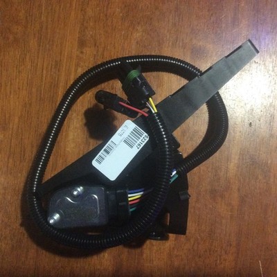''NEW'' CUMMINS 523167 THROTTLE PEDAL  ASSY ''PLUS FREE SHIPPING''