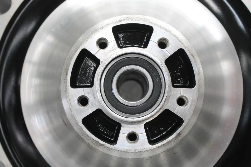 2015 Harley-Davidson ELECTRA 滑翔前轮 RIM T17X3.00 MT — 第 2/4 张图片