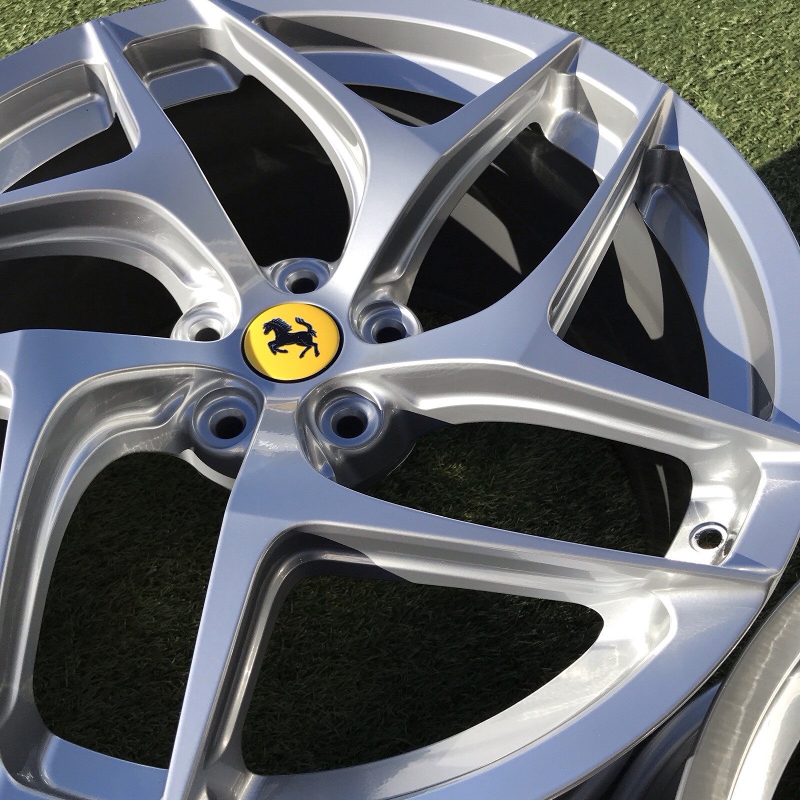 Ferrari 812 Superfast Rear Inner Wheels Set of 4 P/N 334486