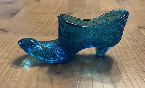 Vintage SHOE DEPRESSION GLASS SHOE BLUE GLASS Daisy And Button Collectible