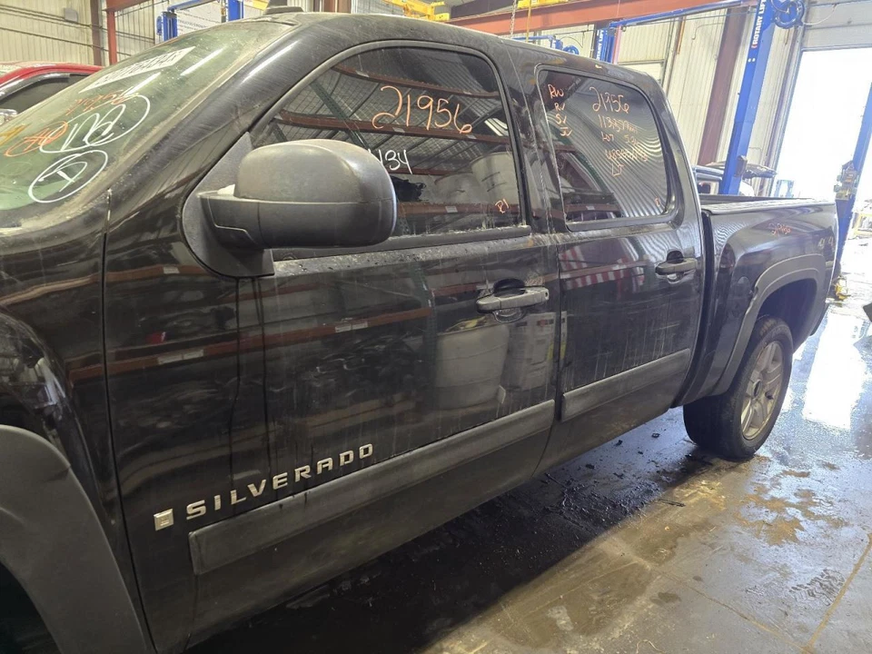 07 - 13 CHEVROLET SILVERADO 1500 Coolant Resivor E853439 Foto 2 de 4