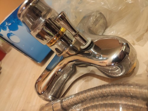 RUBINETTO PER VASCA DA BAGNO CROMATO MISCELATORE CON INNESCO DOCCIA IN METALLO - Foto 2 di 3