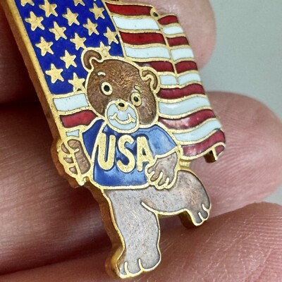 Vintage USA Bear with Flag Pin – Patriotic Mascot Holding American