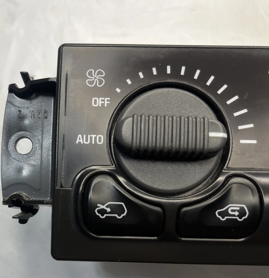 Chevy Silverado Tahoe Avalanche GMC Yukon Denali 1999-2002 control de clima térmico Foto 2 de 4