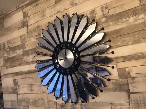 58 Cm Living Room Diamante Sunburst Wall Clock Home Decor Mirror Art World Brand - Picture 2 of 2