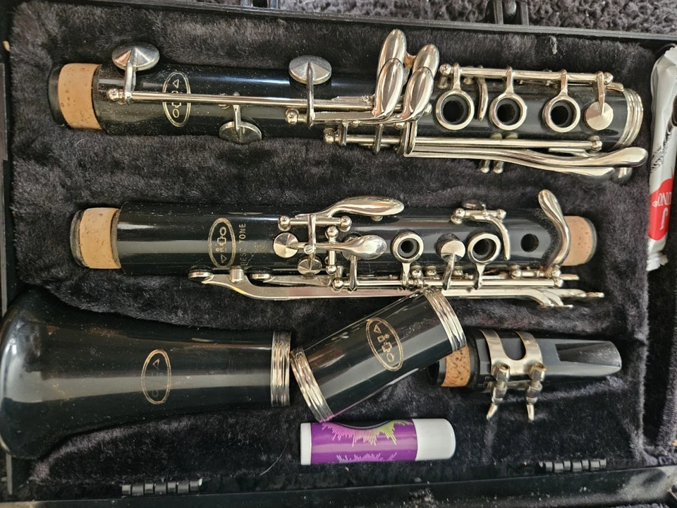 Clarinete Vito Leblanc 7212 Bb recién reparado y listo para banda Foto 3 de 4
