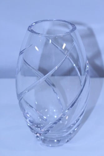 Tiffany & Co VTG Floral Vase Glass Décor Crystal Optic Swirl Cut Flower Holder