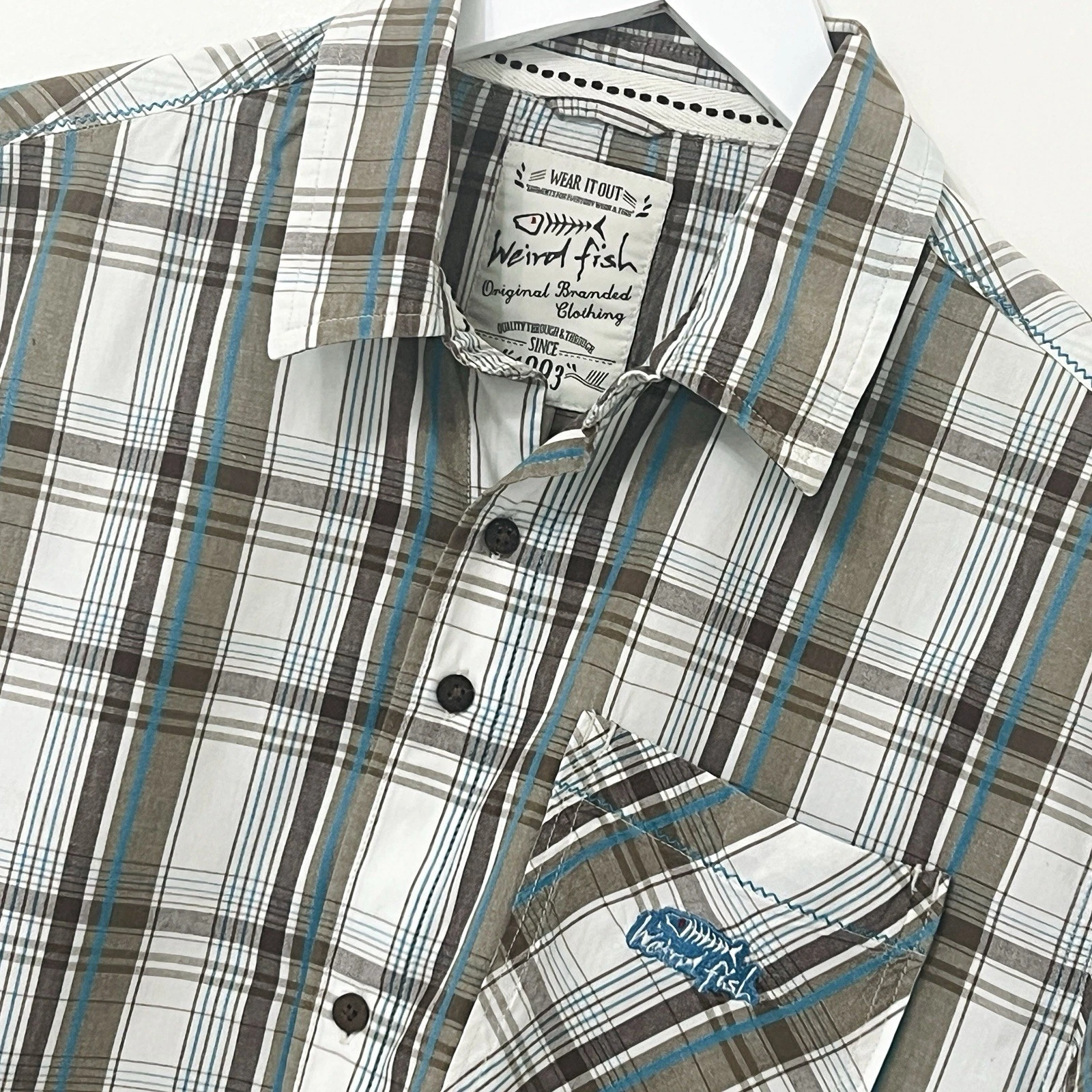 Weird Fish Shirt Mens Size Medium M Short Sleeve White Blue Beige Check Cotton