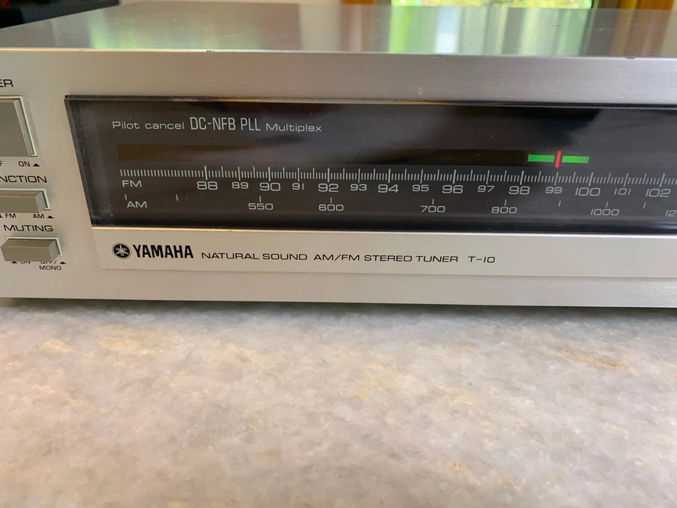 Sintonizador estéreo analógico AM/FM Yamaha T-10 vintage años 80 plateado JAPÓN JAPONÉS Foto 4 de 4