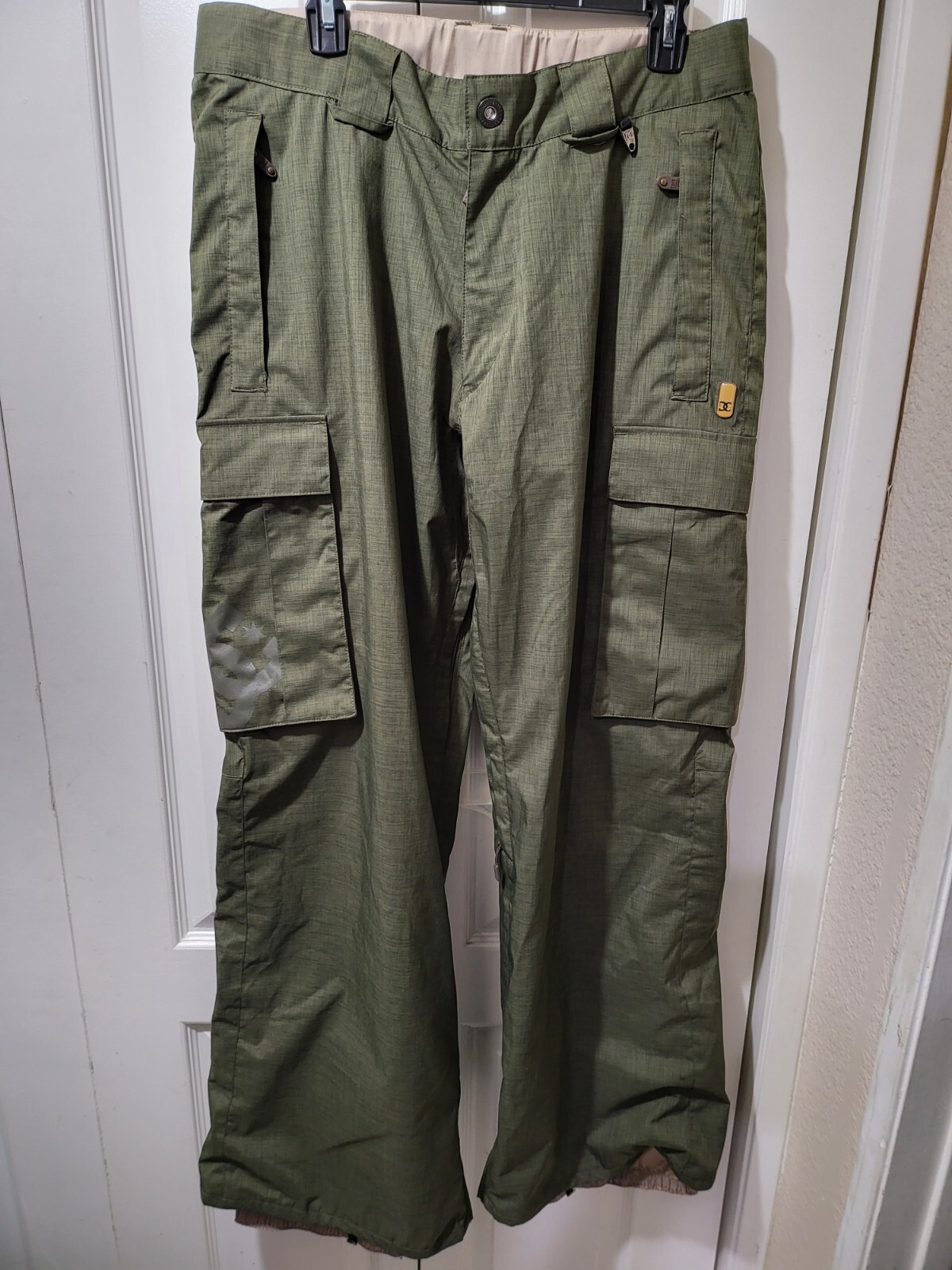 DC 5K Series Ski Snowboard Pants L Exotech 5000 Large Cargo Pockets EUC!!
