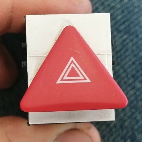 Warnblinker Schalter Org. VW Passat 3C Warnblinkschalter 3C0953509A Taster