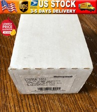 New Honeywell C7035A 1031 Flame Detector C7035A1031 Fast Shipping