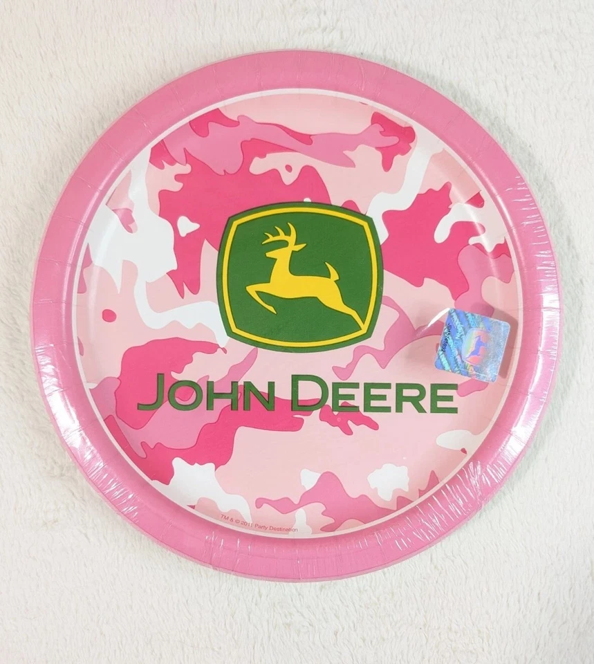 Juego de platos y servilletas John Deere rosa camuflaje | Decoración de fiesta de chicas de campo Foto 2 de 4