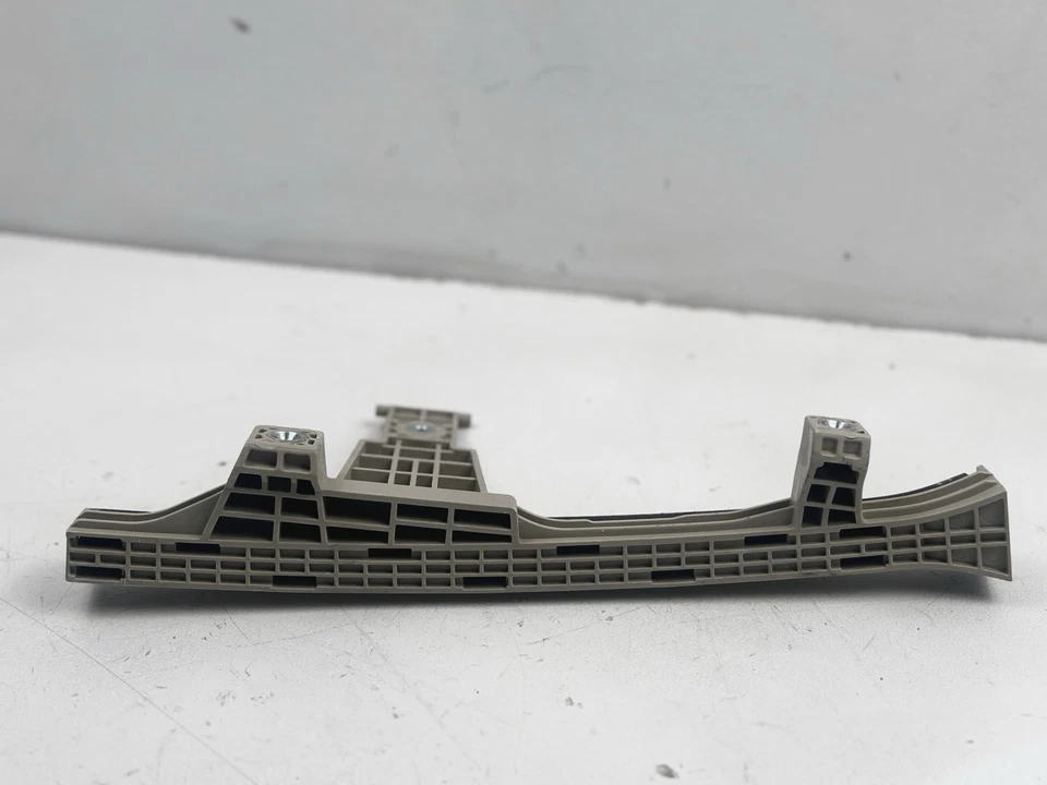 2018-2023 KIA STINGER REAR RIGHT SIDE DOOR WINDOW GLASS LOWER GUIDE CHANNEL OEM - Image 4 of 4