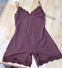 Skims Fits Everybody Lace Triangle bodysuit In Oxblood Women  s Medium NWT