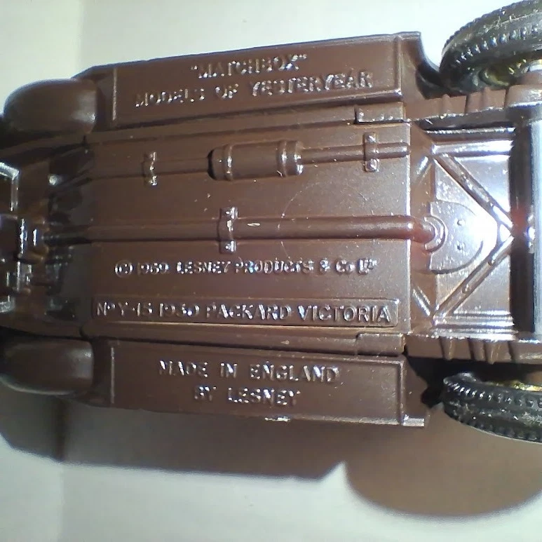 Coche diecast vintage Matchbox #Y-15 Packard Victoria 1930 en oro completo Foto 2 de 4