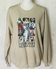 Taylor Swift The Eras Tour 2023 Size Large Heavy Blend Sweatshirt