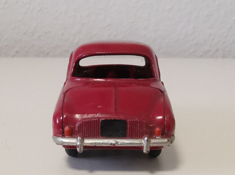 Dinky Toys 524 - 24E Renault Dauphine ohne OVP ohne Innenraum