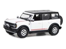 2021 Ford Bronco First Edition - White 1:64 Scale Model - Greenlight 37270F