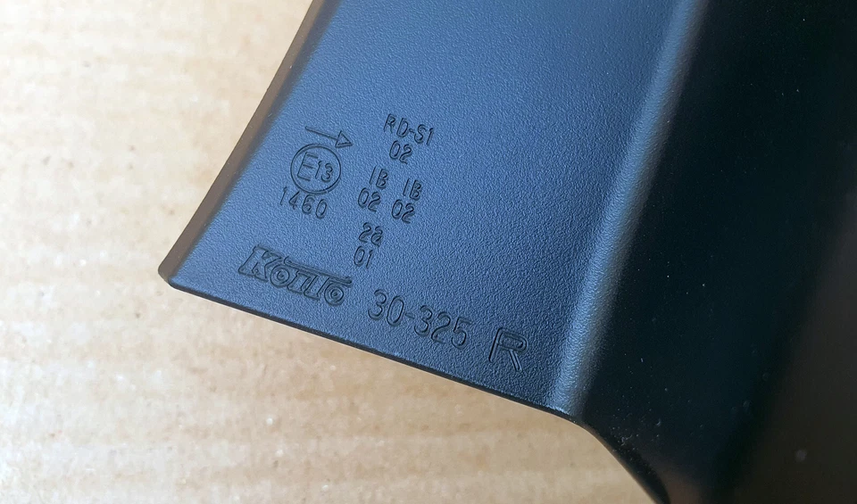 Lexus GS350, GS450H GS460 2006-2011 LED Right Side TAIL LIGHT oem - Image 3 of 4