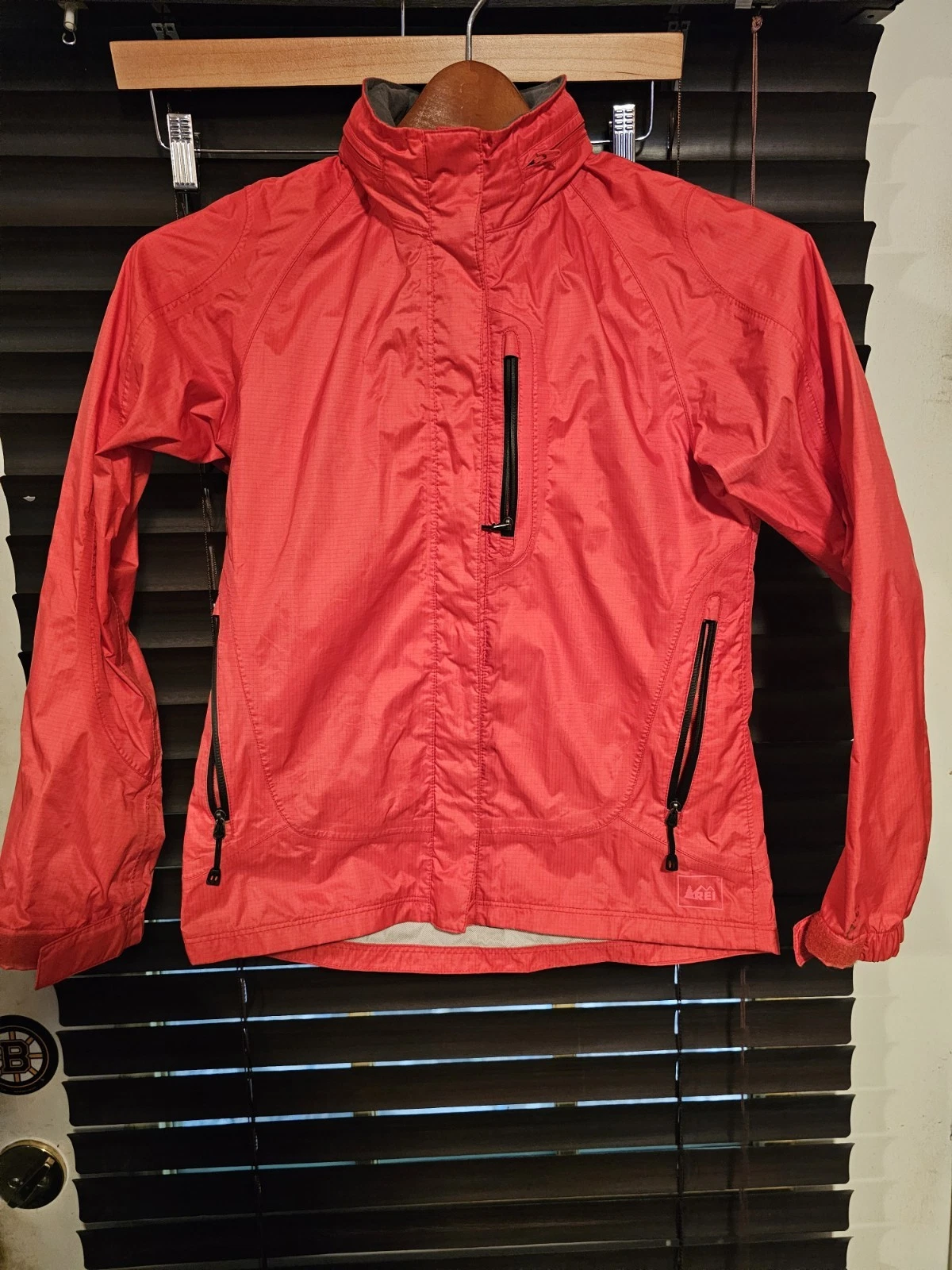 REI Rain Jacket Full Zip Hooded Waterproof Salmon Girls Youth Sz M (10-12) EUC