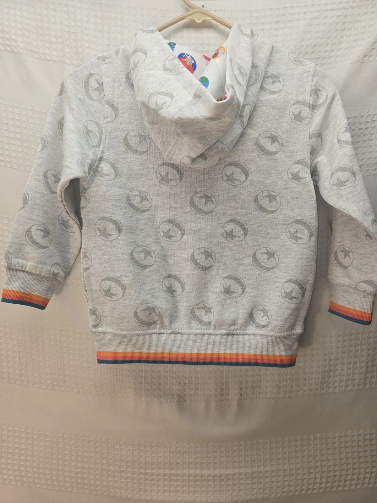 ALEXANDER MCQUEEN Felpa con cappuccio Disney per bambini 100° PIXAR Monsters Inc Boo Lightning McQueen Dory taglia 6