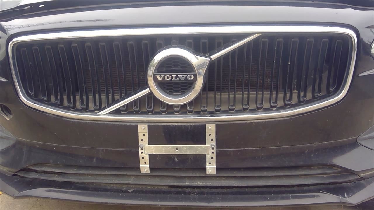 Gloss Black Grille Momentum Upper Center for 17-20 VOLVO S90 331836