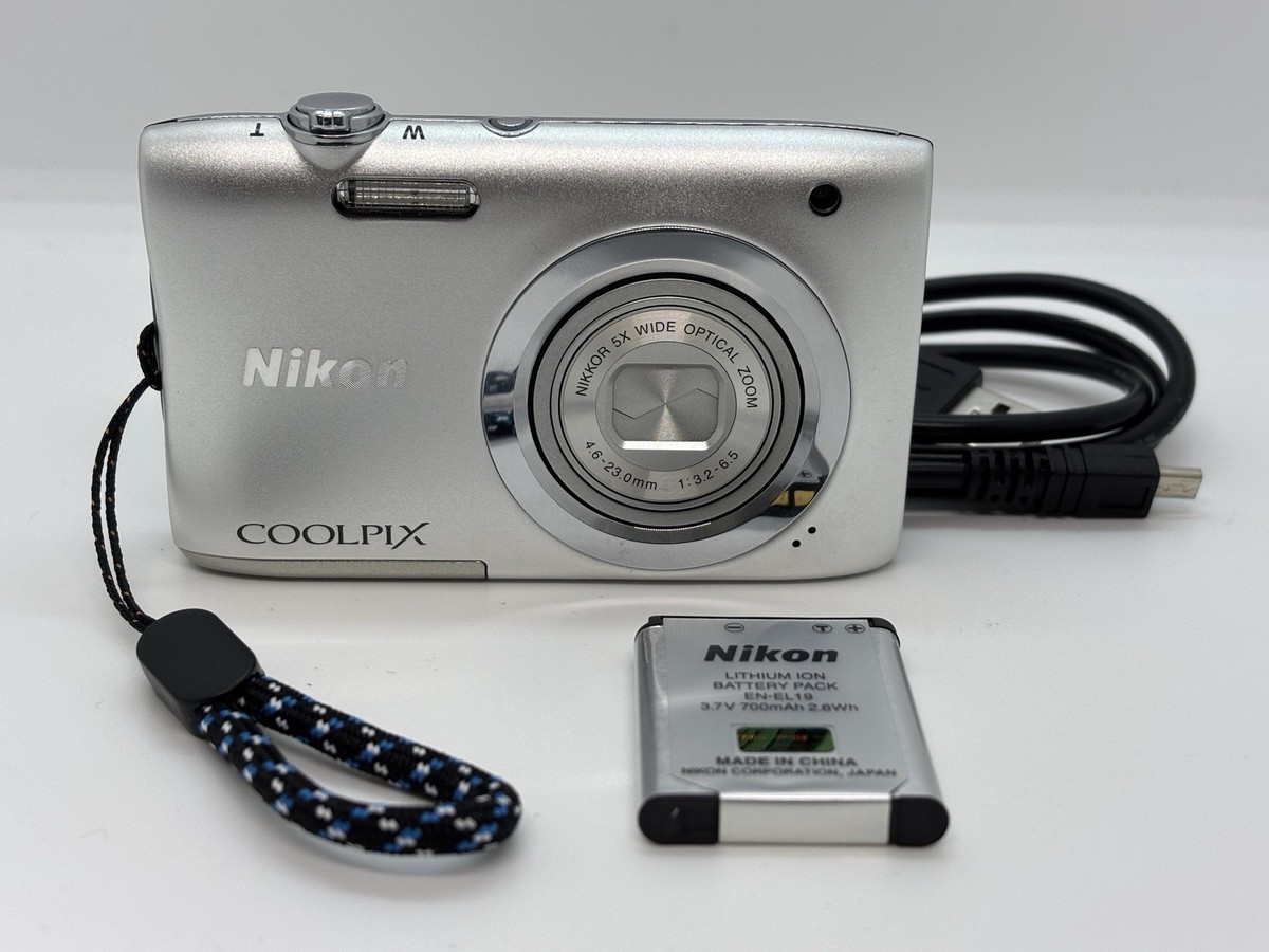 Exc++] Nikon COOLPIX A100 20MP 5x Zoom Compact Digital Camera