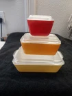 Vintage PYREX Set Of 3 With Lids! 3 Colors!
