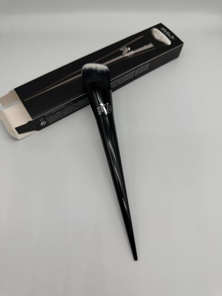 KAT VON D: Cepillo de base Lock-It Edge #10 - KVD - 100 % auténtico $30 + venta al por menor Foto 3 de 3