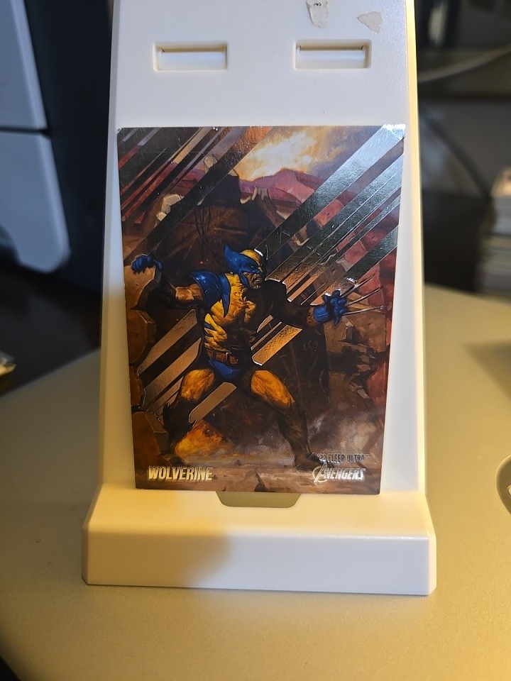 2022 Upper Deck Marvel Fleer Ultra Avengers #89 Wolverine Base Near Mint