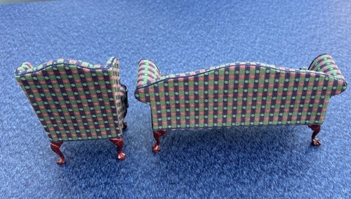 Vintage Puppenhaus Miniaturen 2 Stück Queen Anne Wohnzimmer Set kariert 1:12. *NEU* - Bild 9 von 10