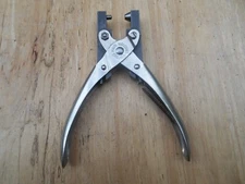 MAUN PLIERS , ENGLAND